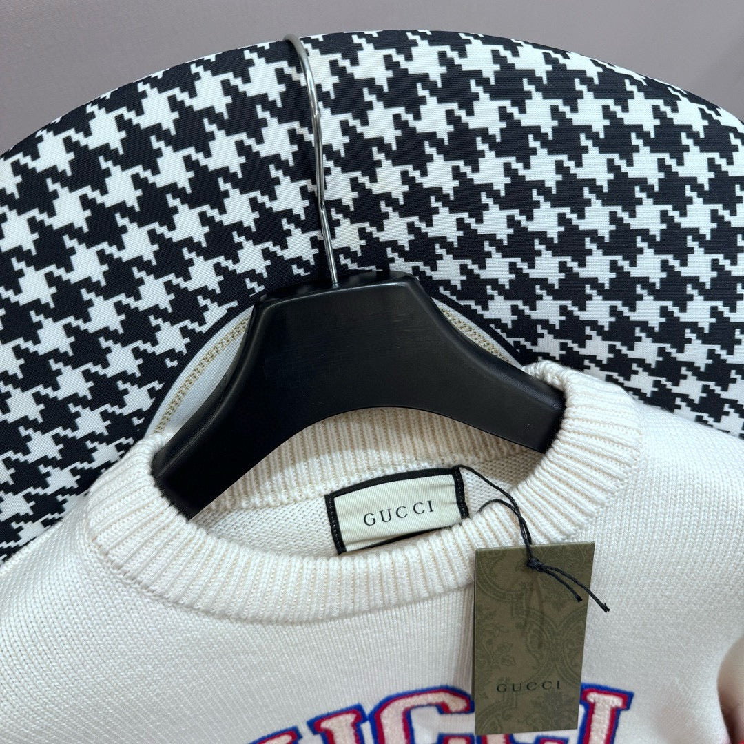Classic Fashion Sweater-10